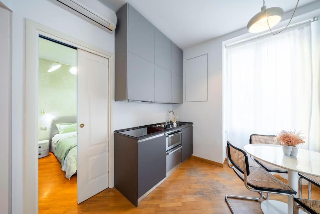 Ticinese Apartment Milan Bagian luar foto